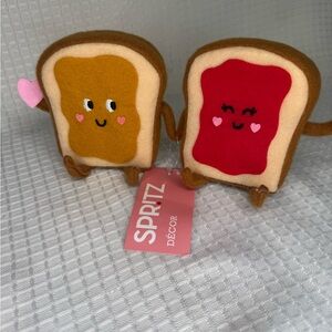 Spritz Smiling Toast Plush Pair
